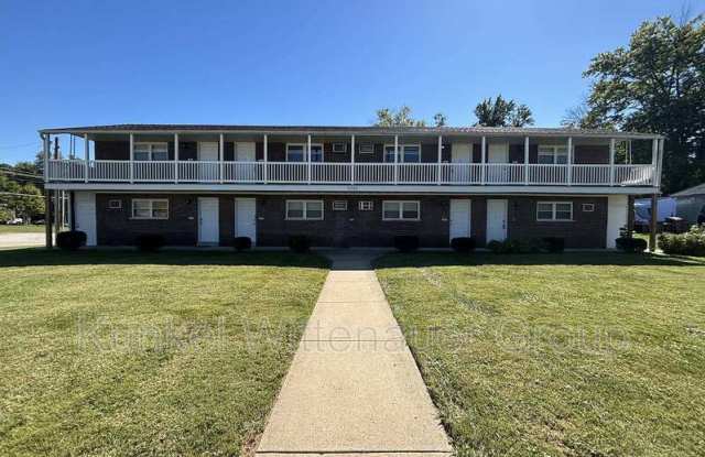 9940-7 Old Lincoln Trail Gallery 1