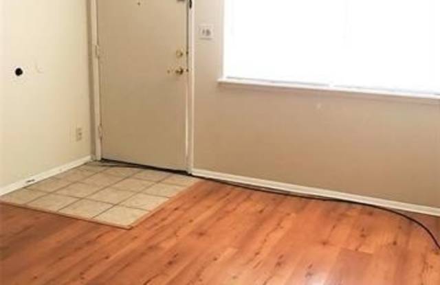 1739 S Peoria Avenue Gallery 3