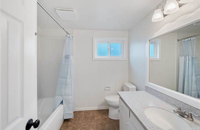 1486 North Harwood Street photos photos