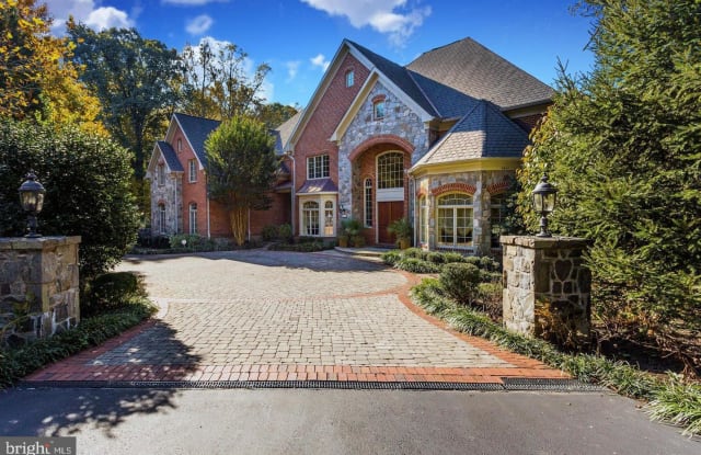 7841 MONTVALE WAY - 7841 Montvale Lane, McLean, VA 22102