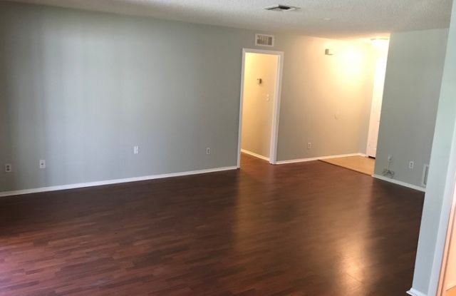 102 Cashew Court Gallery 3