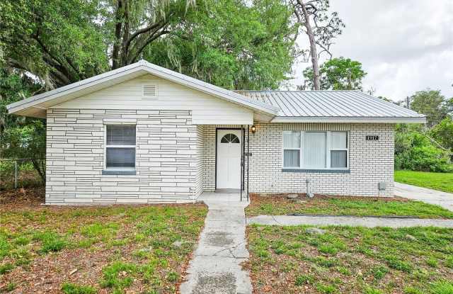 1917 CASCO STREET photos photos