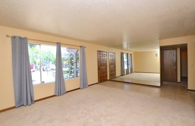 2621 East Vista Drive Gallery 2