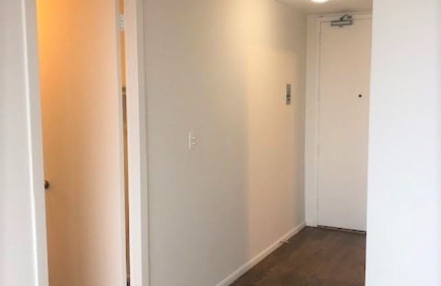 7447 S South Shore Dr Gallery 4