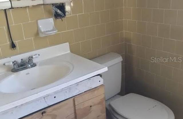 229 S CANDLER AVENUE photos photos