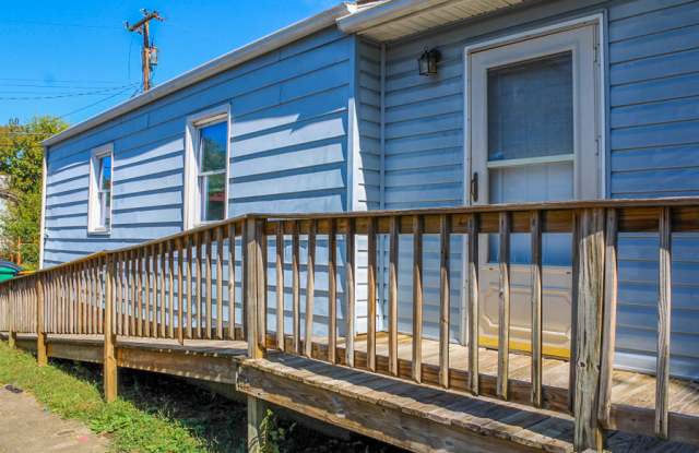 828 Miller St photos photos