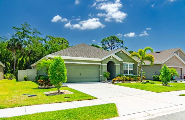 340 Sorrento Drive Gallery 3