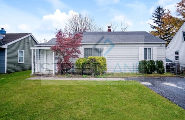124 Lennox Avenue - 124 Lennox Avenue, Lincoln Village, OH 43228