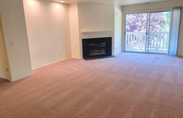 216 Tuscany Place Gallery 3