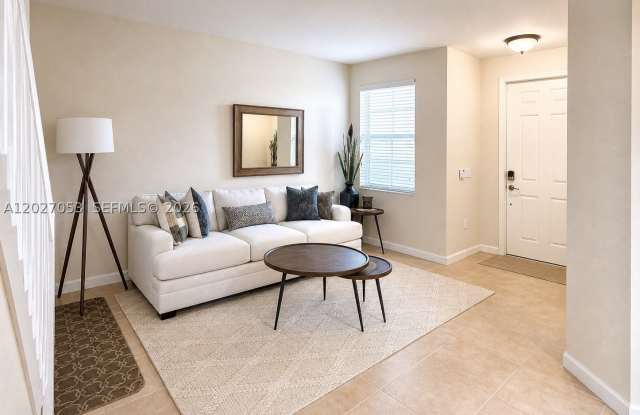 165 Emerald Creek Ter Gallery 3