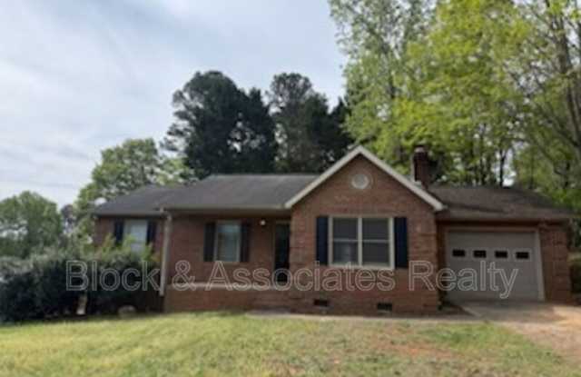 610 Woodland Circle photos photos