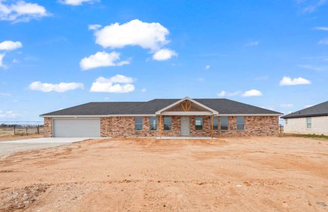 New Construction Home In Idalou ISD! - 10501 North County Road 2800, Lubbock County, TX 79403