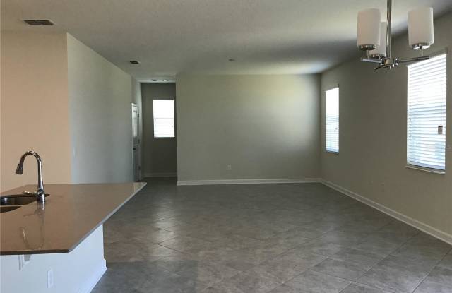 10118 Storey Grove Way Gallery 3