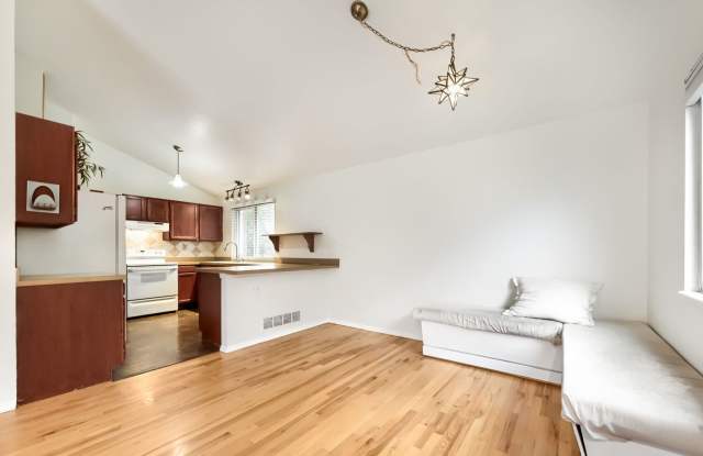 Beautiful, Light-Filled 4bd/2ba North Boulder Home! Gallery 4