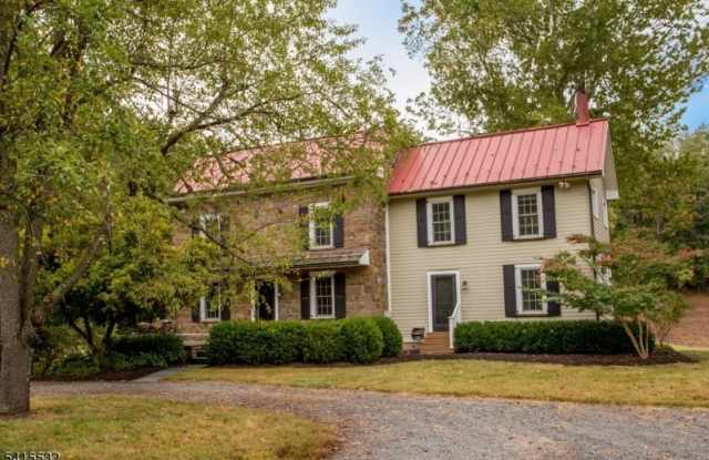 2170 Daniel Bray Hwy photos photos