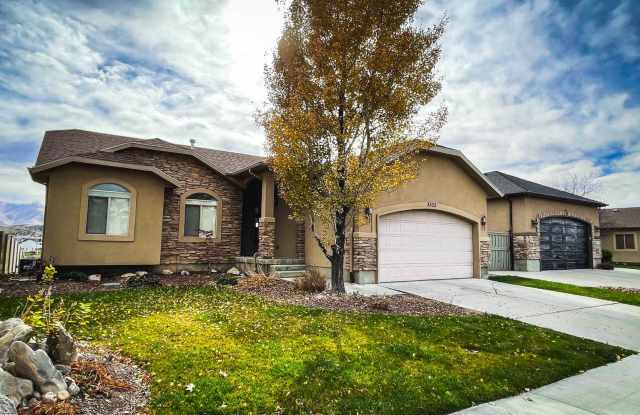 Beautiful 3 bedroom 2 bath home is Eagle Mountain! photos photos