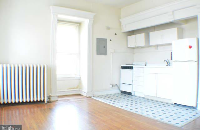122 W MANHEIM STREET - 122 W Manheim St, Philadelphia, PA 19144