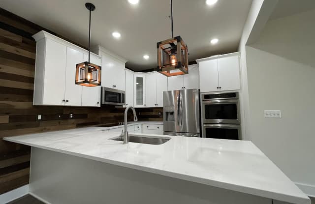 44788 TIVERTON SQUARE Gallery 4