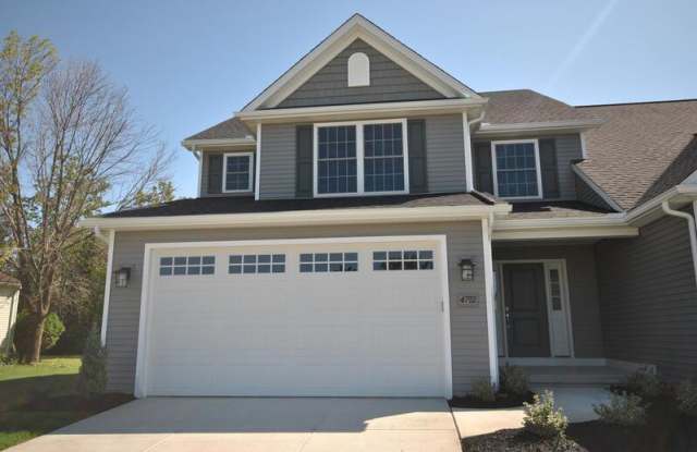 4792 East Highland Parkway photos photos