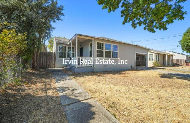 Nice 3 Bedroom PIttsburg with a big back yard photos photos