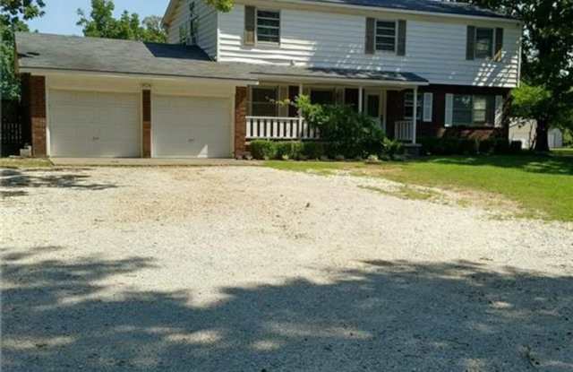 Nice Home in North Fayetteville Gallery 3