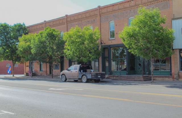 Charming Downtown Hotchkiss Apartment – Water, Sewer, & Trash Included! Gallery 2