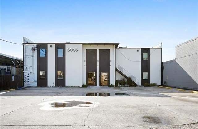 3005 HARVARD Avenue Gallery 1