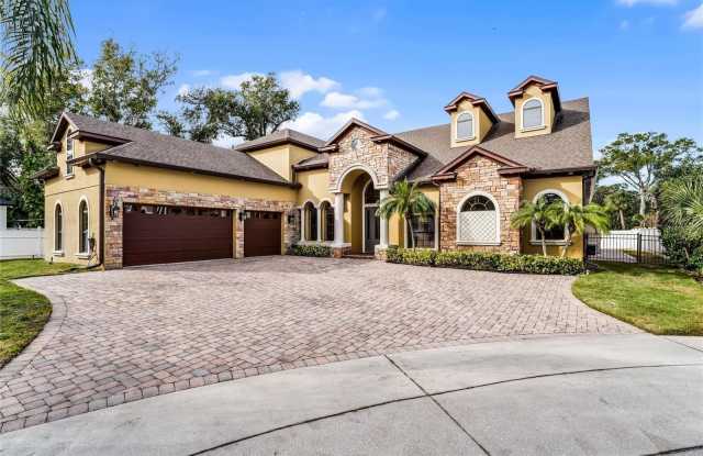 4500 STONE HEDGE Drive Gallery 1