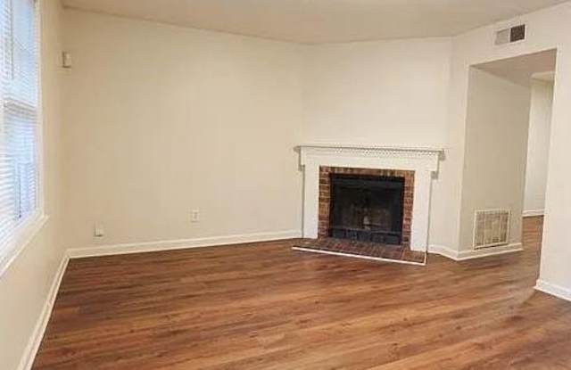 5504 Estates Court Gallery 3