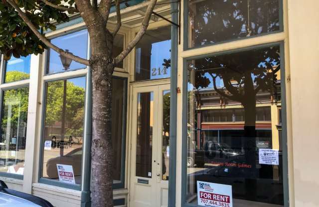 214 E Street Gallery 3