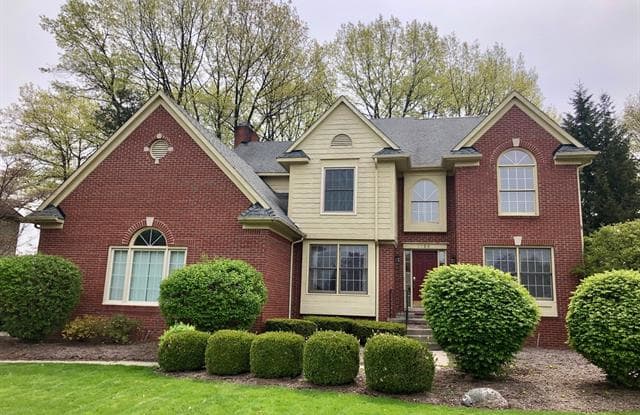 3329 LONG MEADOW Court - 3329 Long Meadow Court, Oakland County, MI 48324