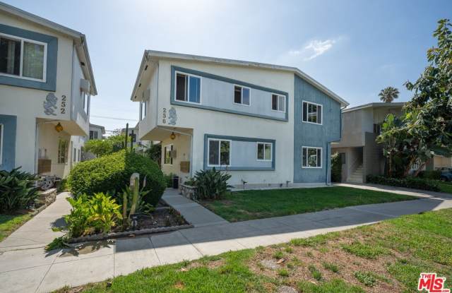 256 S Doheny Dr Gallery 3