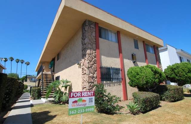 Lower Level Rose Park 3 Bedroom Apt With Private Patio - 3105 East 6th Street, Long Beach, CA 90814
