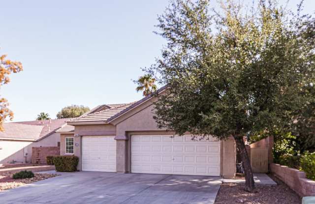 One Story Home with a Private Pool Gallery 3