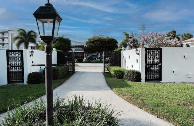 136 Yacht Club Drive photos photos
