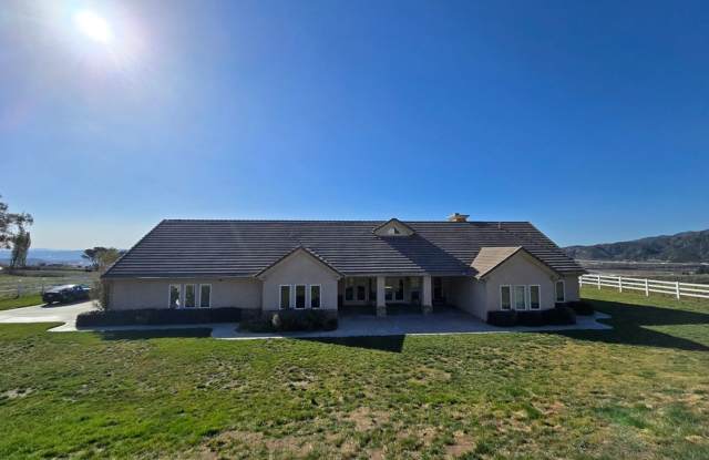 Private Country Living!!! photos photos