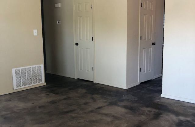 Charming 3Bedroom in Caprock District photos photos