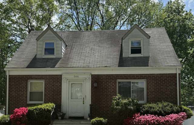 566 NORTH ST photos photos
