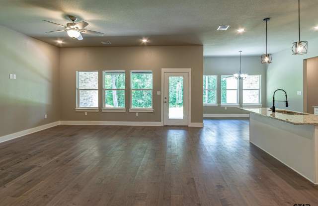 122 PR 6305 Gallery 3