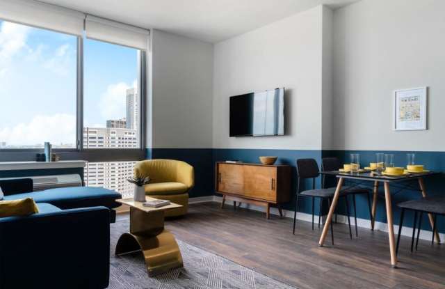 235 Grand Gallery 3