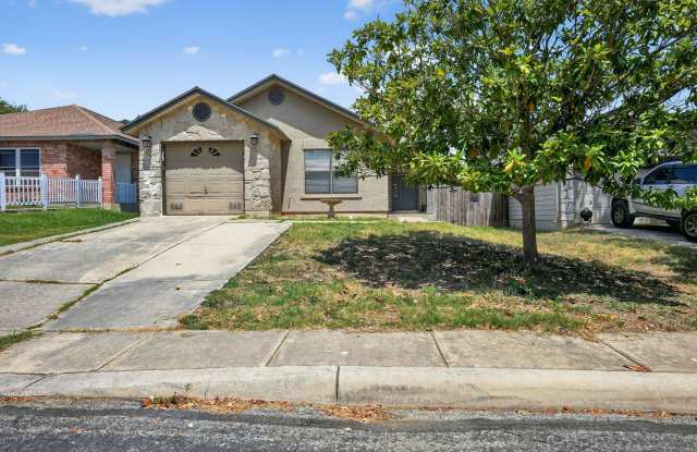 Cozy  Spacious 2 Bed, 2 Bath with Private Backyard! photos photos