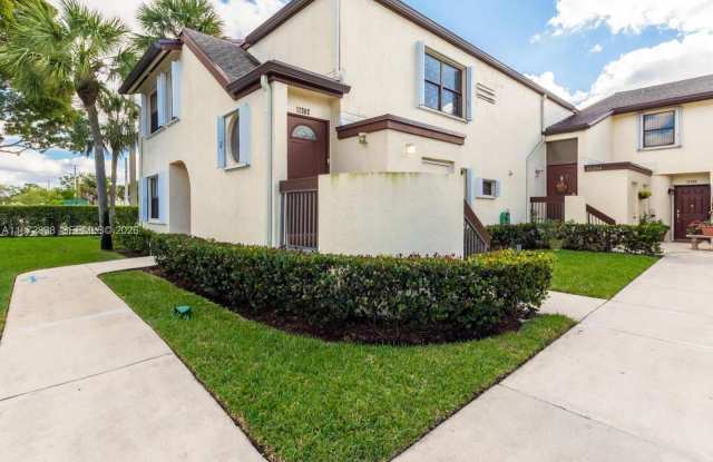 11202 Taft St photos photos 11202 Taft St photos photos