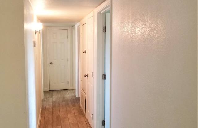 2959 N 53RD Parkway Gallery 4