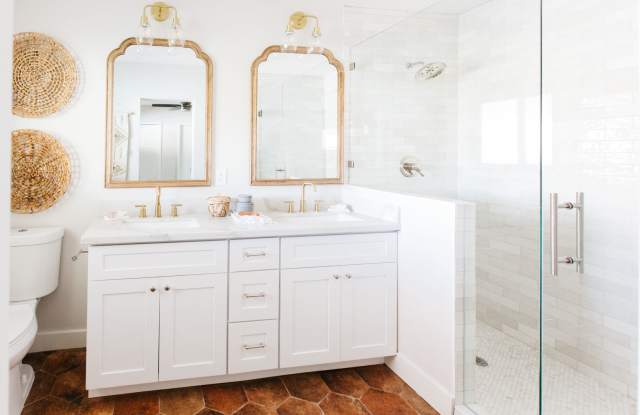 Stunning Remodel near Old Town! photos photos