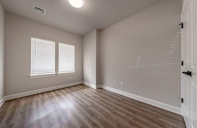 182 Excelsior Ave photos photos