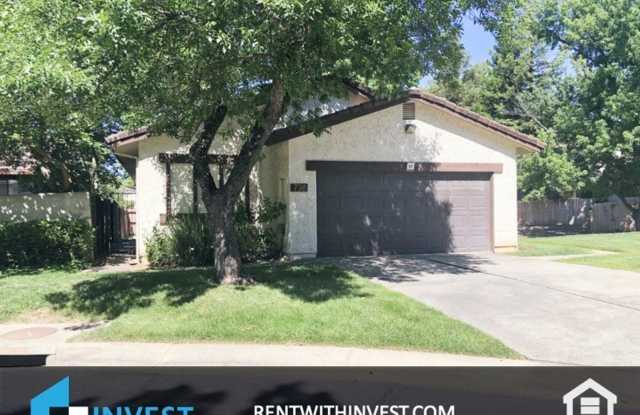 758 Coffeeberry Ln - 758 Coffee Berry Lane, Redding, CA 96003