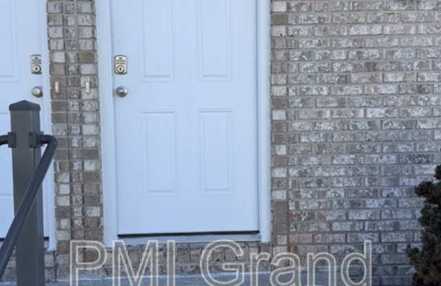 1950 Douglas - 1950 Douglas Street, Charleston, IL 61920