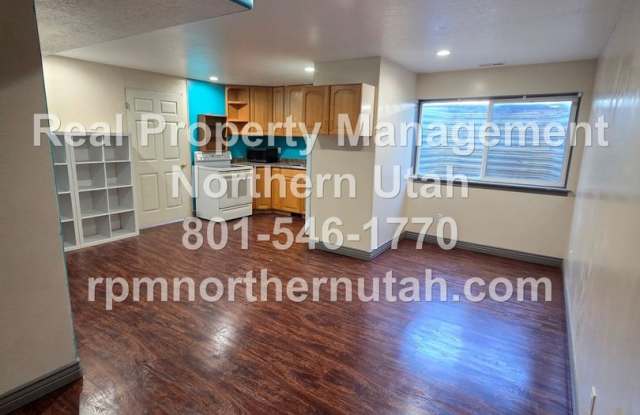 4 Bed 2 Bath Basement Unit in Syracuse! photos photos