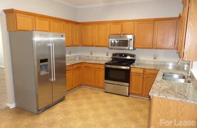 2220 Waters Trail Drive Gallery 2