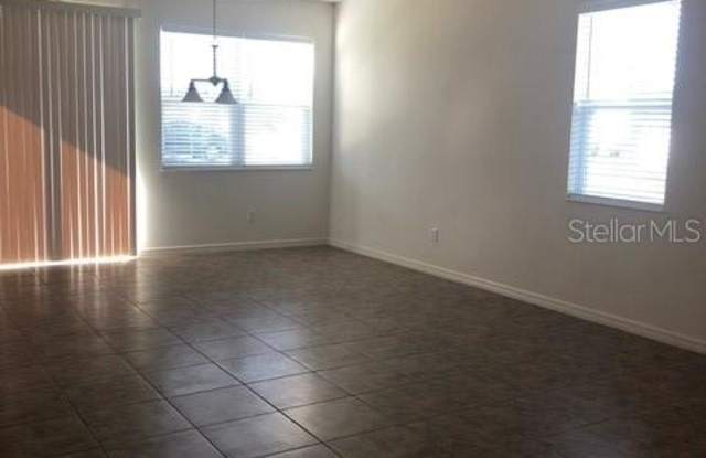 7703 SUNSHINE BRIDGE AVENUE Gallery 4